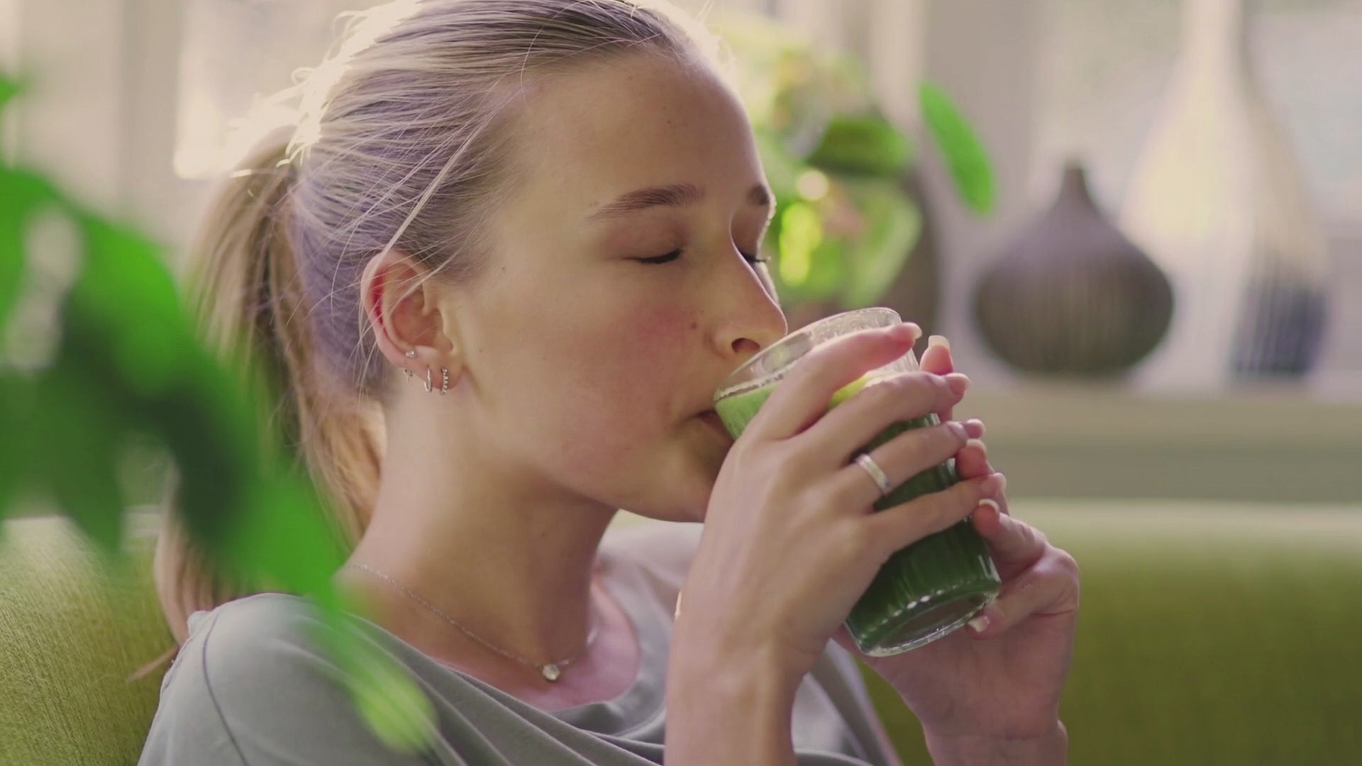 Load video: Micro Ingredients Fadogia Agrestis 50:1 Stem Extract Powder, 4oz